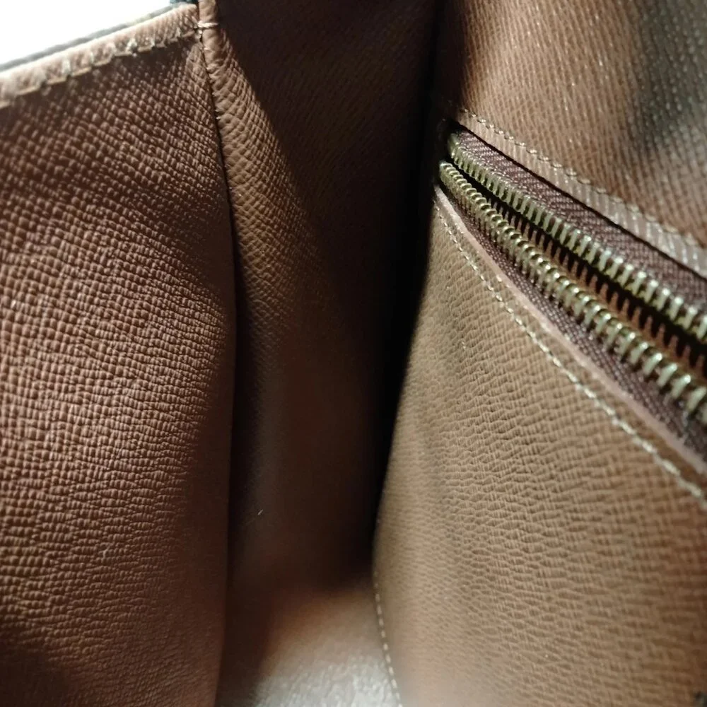 Authentic Louis Vuitton Saint Cloud GM Monogram Canvas Crossbody/Shoulder Bag - Picture 11 of 16